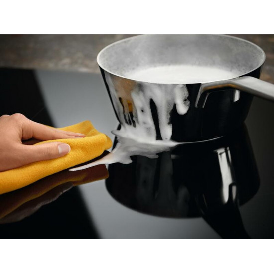 Варильна поверхня Electrolux EIS77453