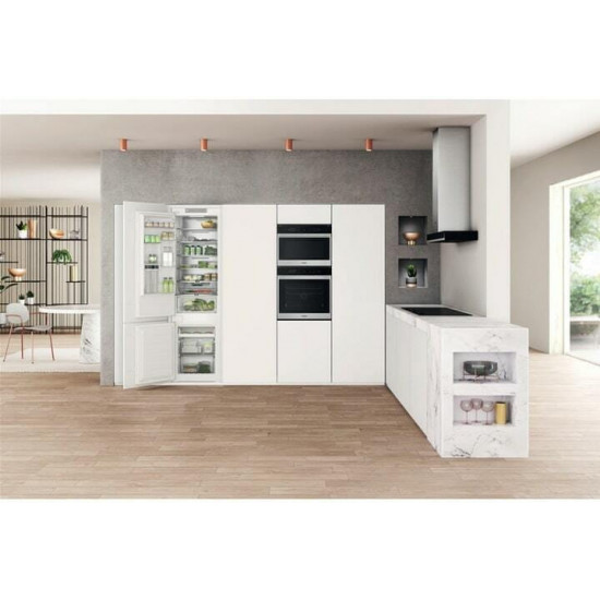 Вбудований холодильник Whirlpool WHC20 T352