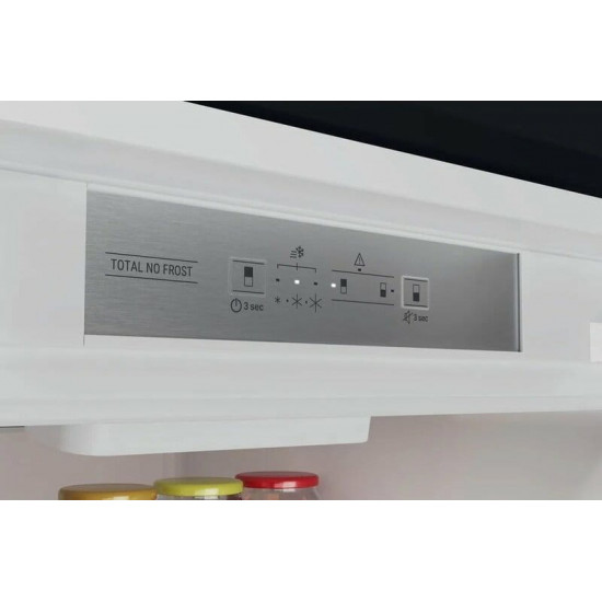 Вбудований холодильник Hotpoint-Ariston HAC20T321