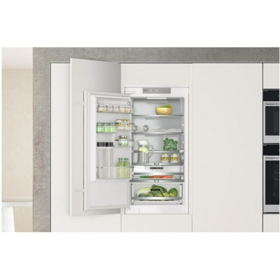 Вбудований холодильник Whirlpool WHC18 T573